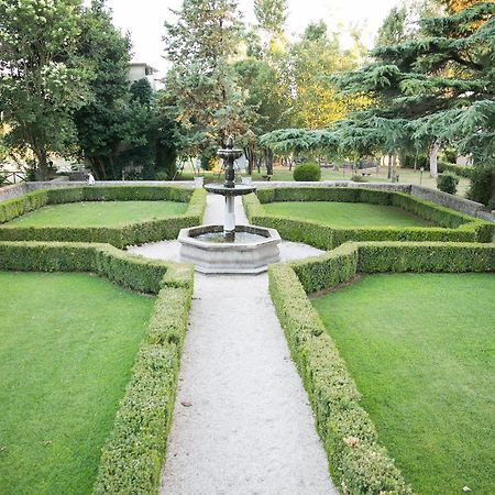 Hotel Relais Il Postiglione - Antica Posta Dei Chigi Campagnano Di Roma Exterior foto