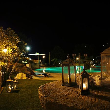 Hotel Relais Il Postiglione - Antica Posta Dei Chigi Campagnano Di Roma Exterior foto