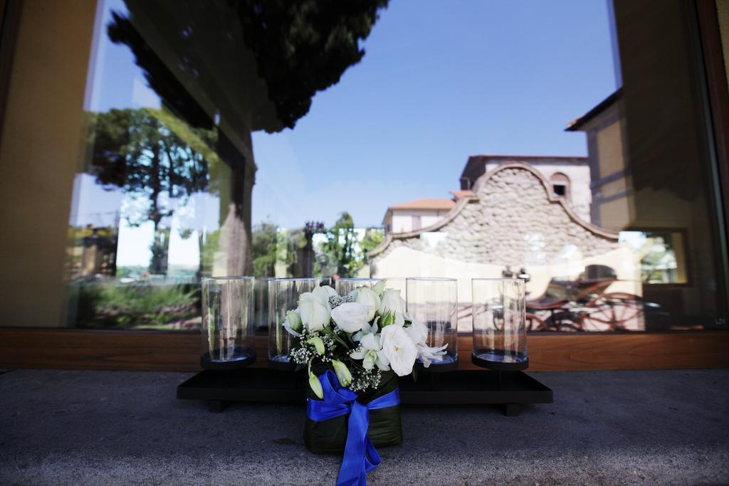 Hotel Relais Il Postiglione - Antica Posta Dei Chigi Campagnano Di Roma Exterior foto