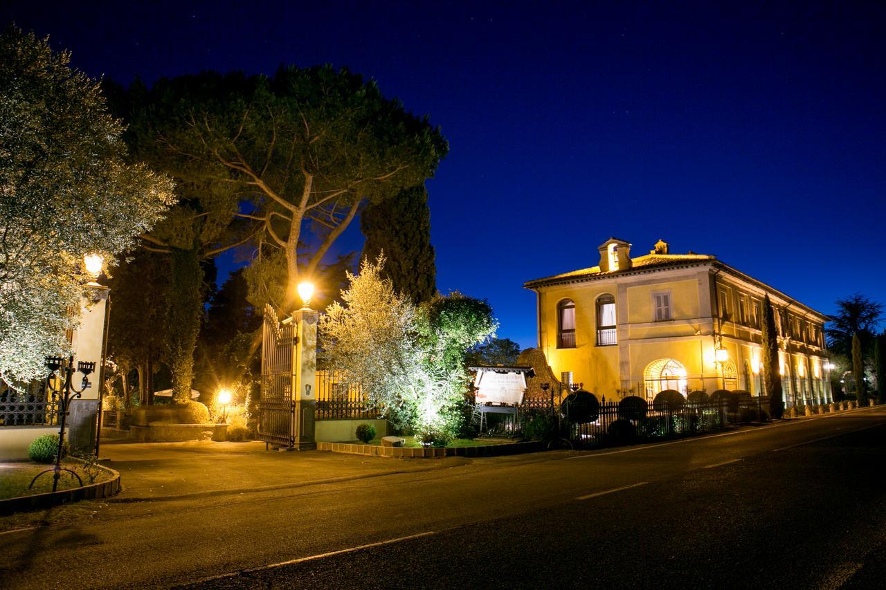 Hotel Relais Il Postiglione - Antica Posta Dei Chigi Campagnano Di Roma Exterior foto